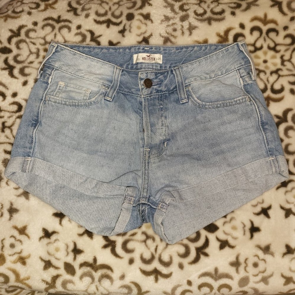 Hollister Woman's Button-Up Denim Shorts - Picture 1 of 5